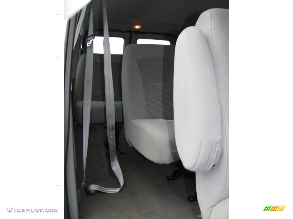 Medium Flint Grey Interior 2006 Ford E Series Van E350 XLT 15 Passenger Photo #38771831