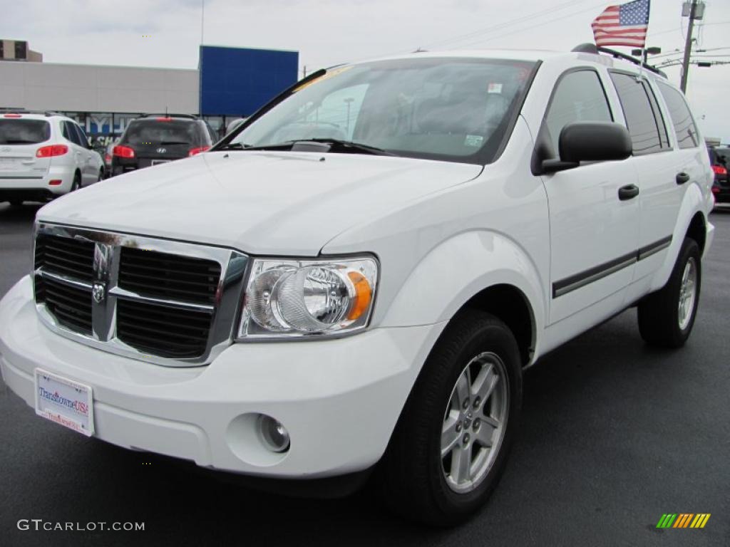 2008 Durango SLT 4x4 - Bright White / Khaki Two-Tone photo #1