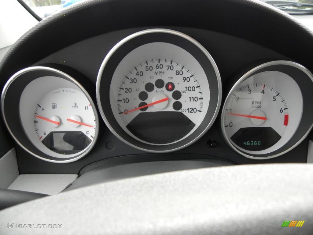2007 Dodge Caliber SXT Gauges Photo #38775838