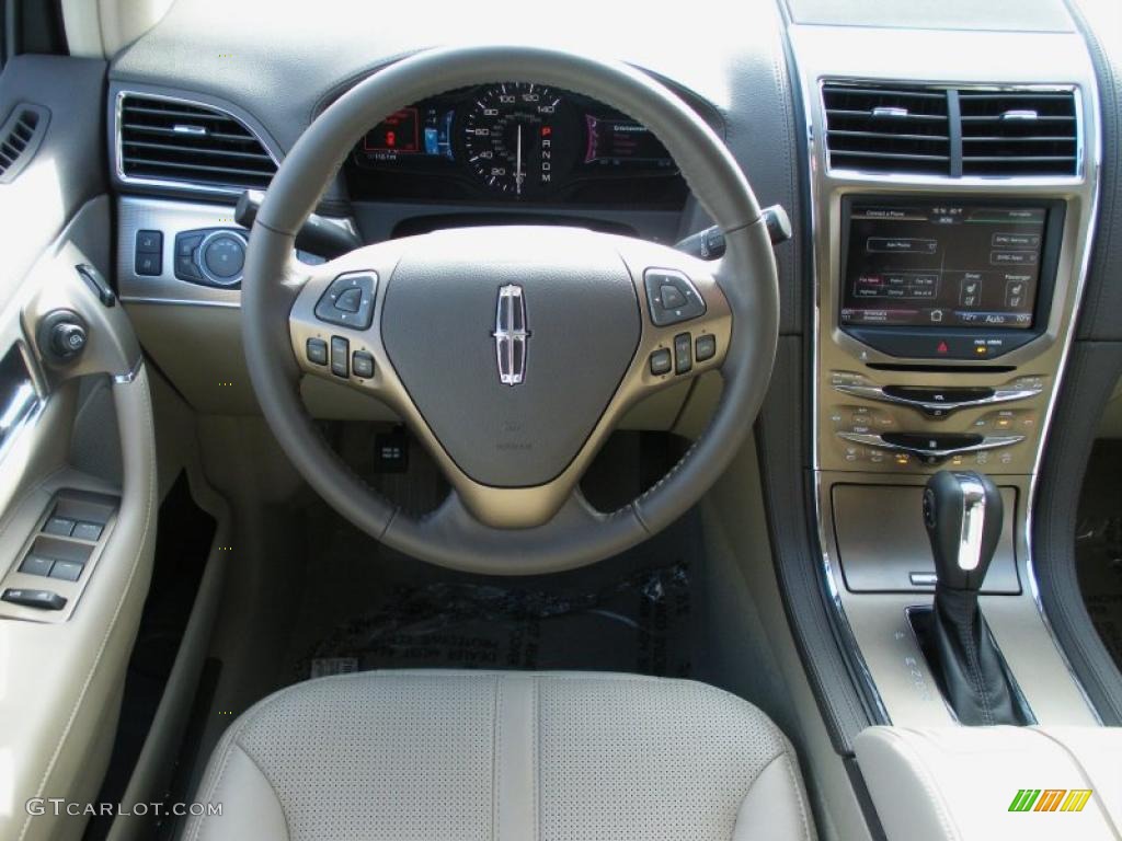 2011 Lincoln MKX FWD Medium Light Stone Dashboard Photo #38776291