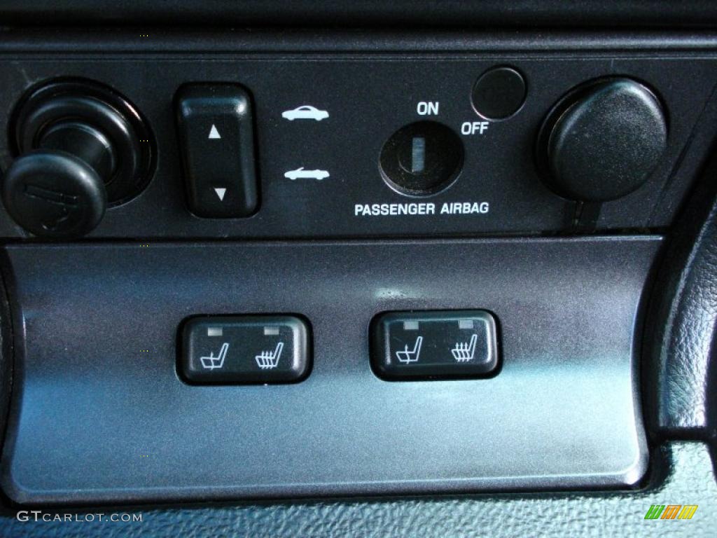 2005 Ford Thunderbird Premium Roadster Controls Photo #38777135