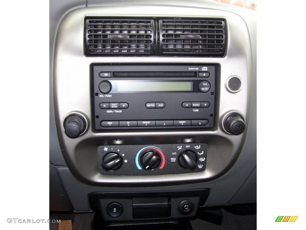 2011 Ford Ranger XL SuperCab Controls Photo #38777680