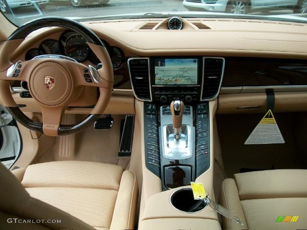 2011 Porsche Panamera Turbo Luxor Beige Dashboard Photo #38778836