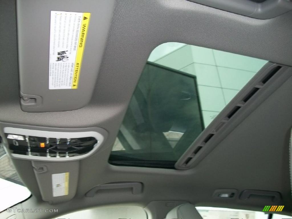 2011 Porsche Panamera 4S Sunroof Photo #38780056