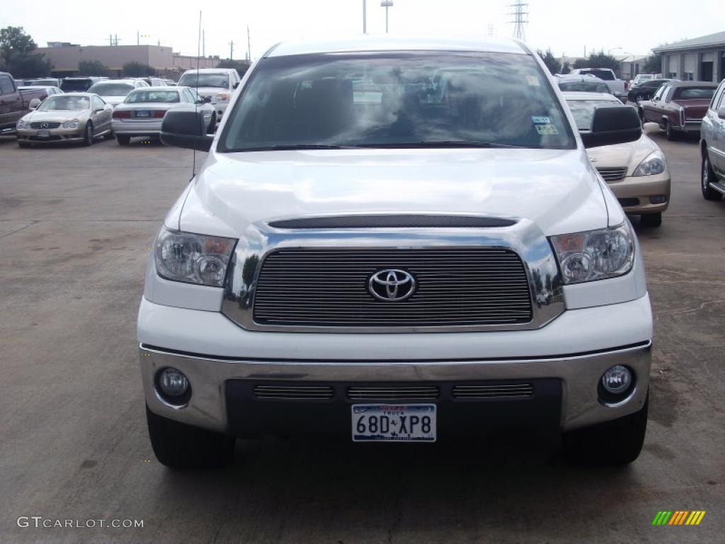 2008 Tundra Texas Edition CrewMax - Super White / Black photo #2