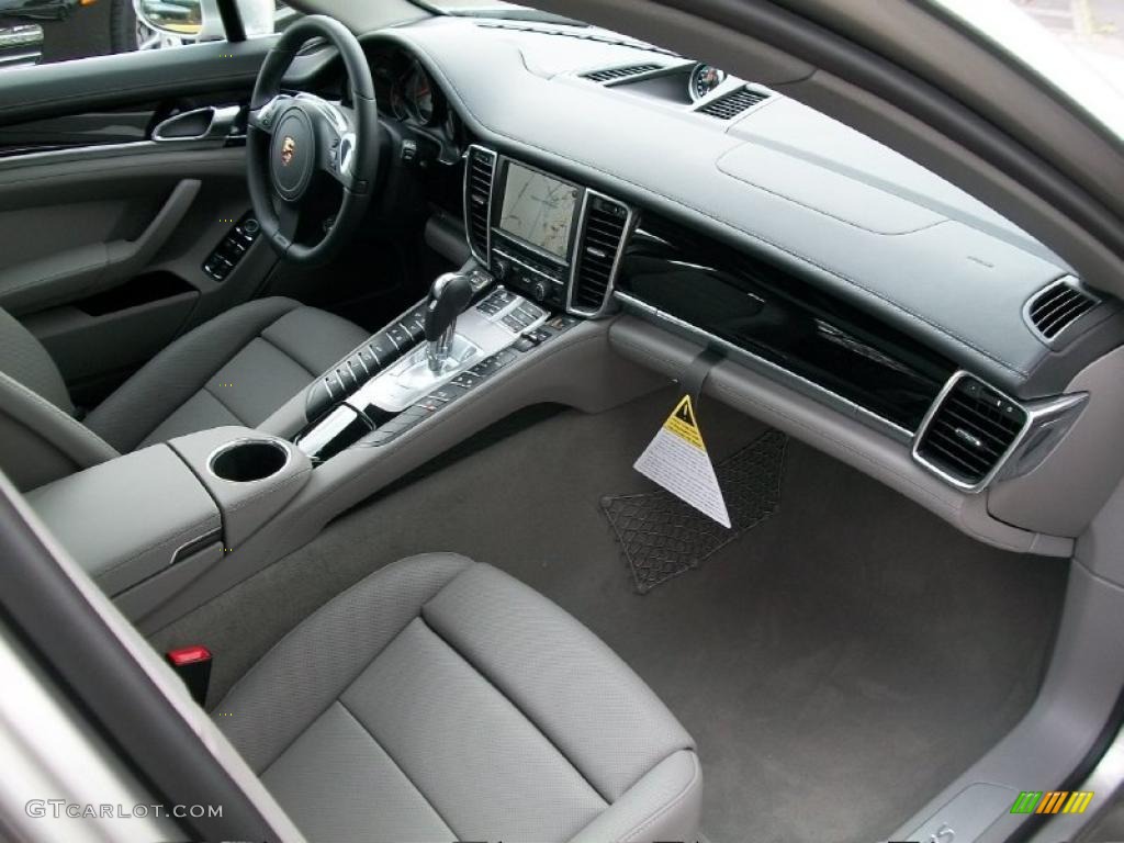 2011 Porsche Panamera 4S Platinum Grey Dashboard Photo #38780116