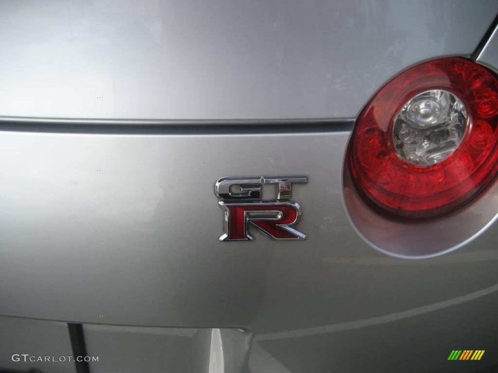 2009 Nissan GT-R Premium Marks and Logos Photo #38781873