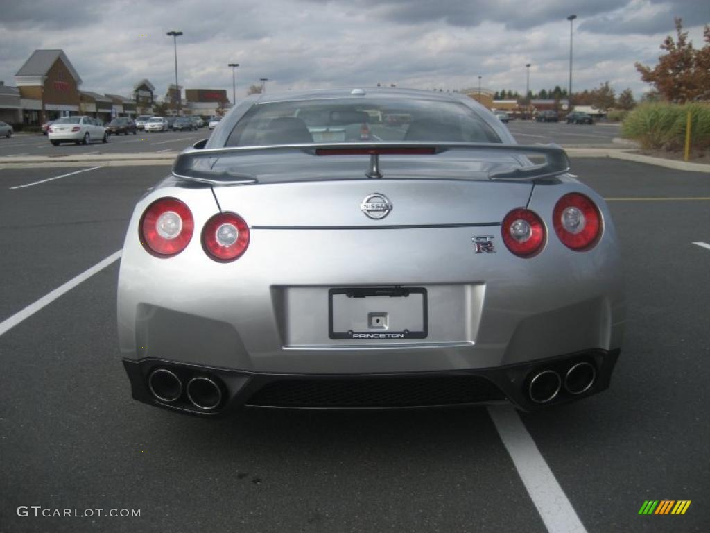 2009 GT-R Premium - Super Silver Metallic / Gray photo #12