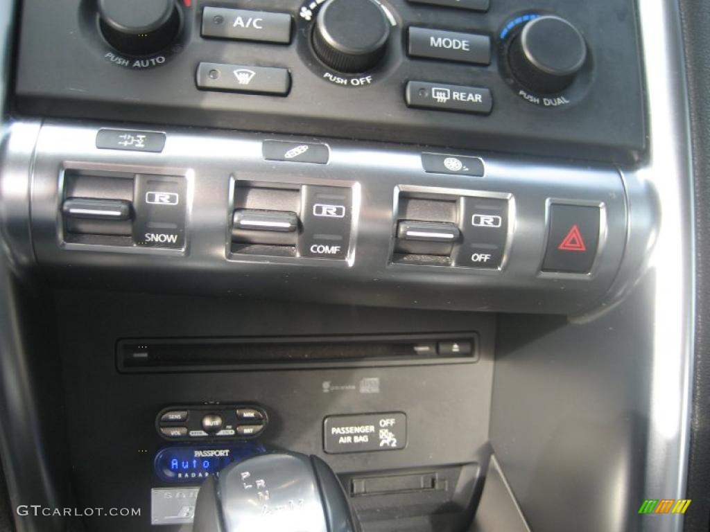 2009 Nissan GT-R Premium Controls Photo #38781949