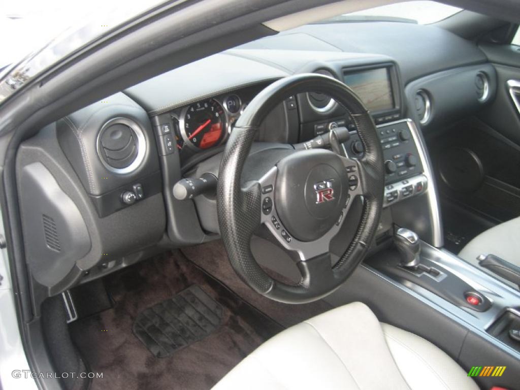Gray Interior 2009 Nissan GT-R Premium Photo #38781969