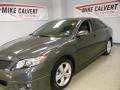 Magnetic Gray Metallic - Camry SE Photo No. 6