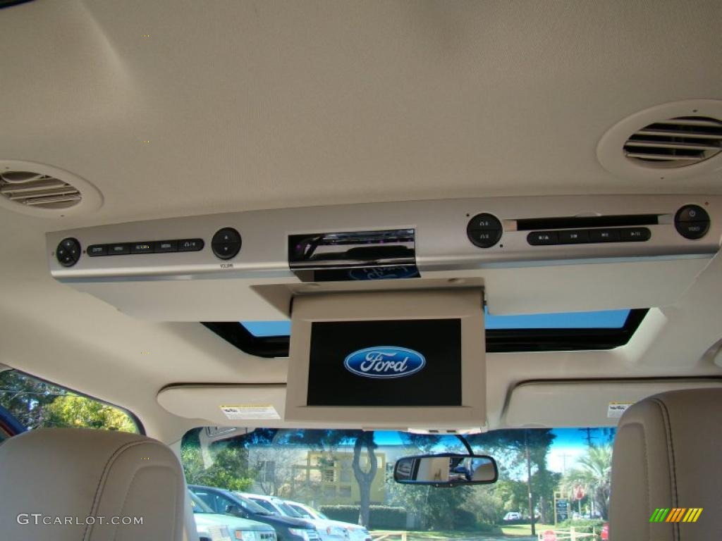 2009 Ford Flex Limited Controls Photo #38783909