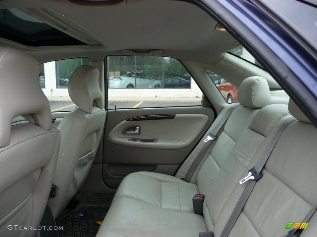 Taupe/Light Taupe Interior 2002 Volvo S40 1.9T Photo #38784057