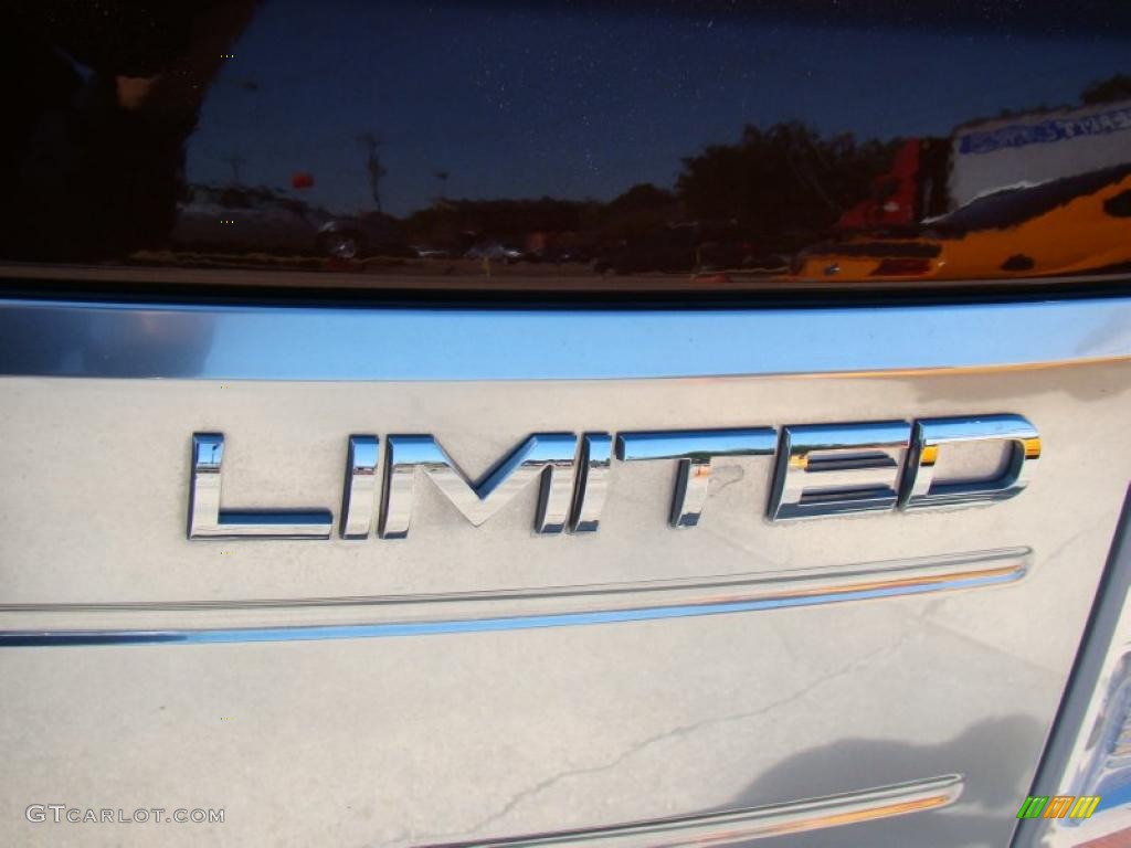 2009 Ford Flex Limited Marks and Logos Photos