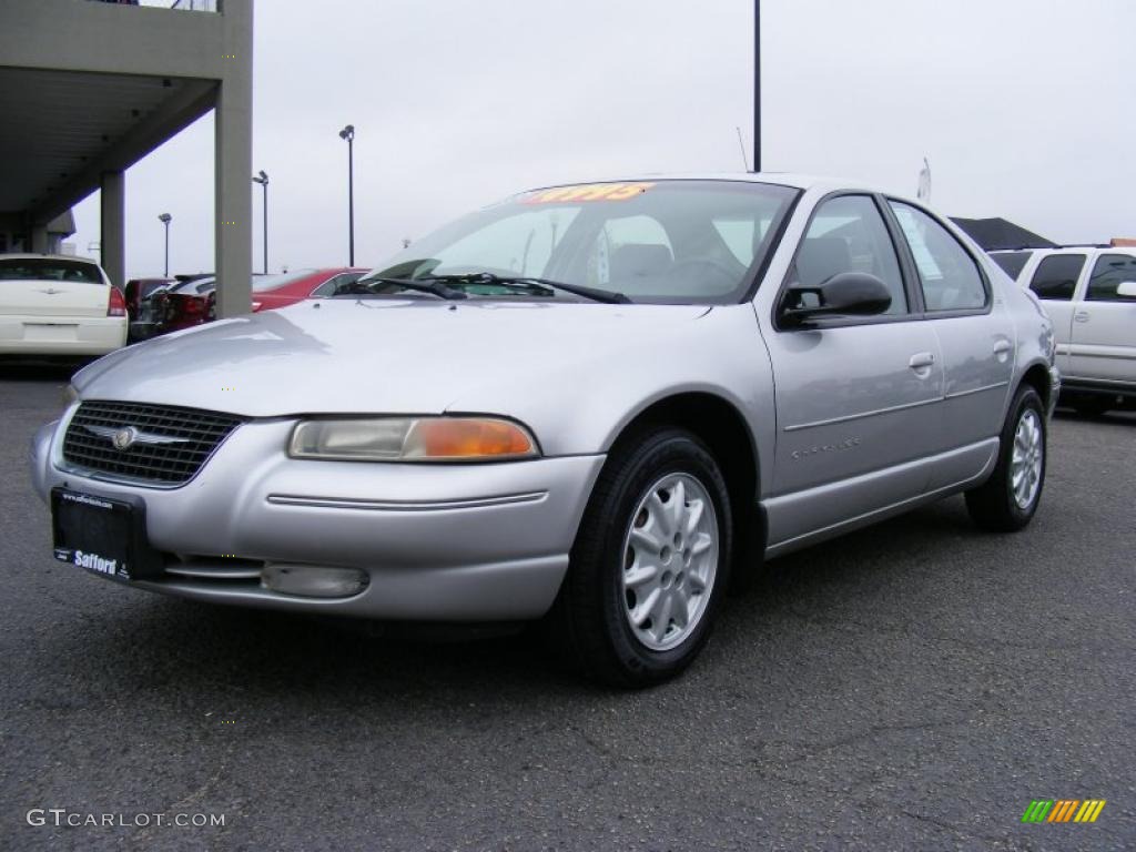 Bright Silver Metallic 2000 Chrysler Cirrus LXi Exterior Photo #38784433