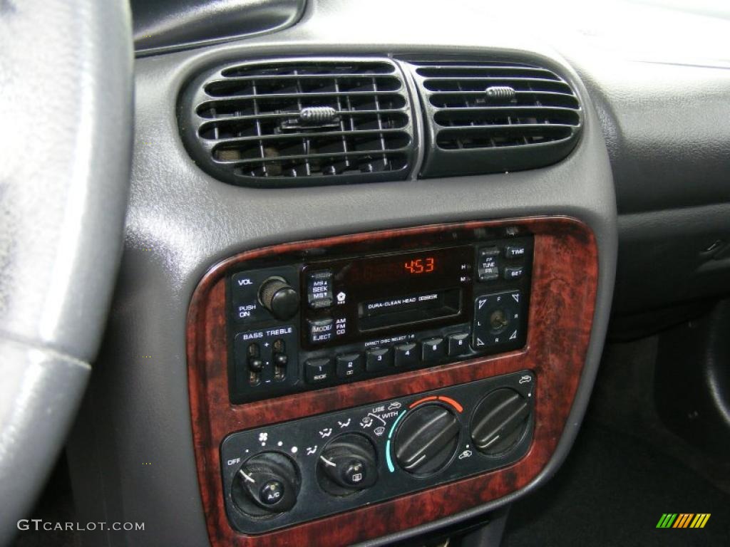 2000 Chrysler Cirrus LXi Controls Photo #38784893
