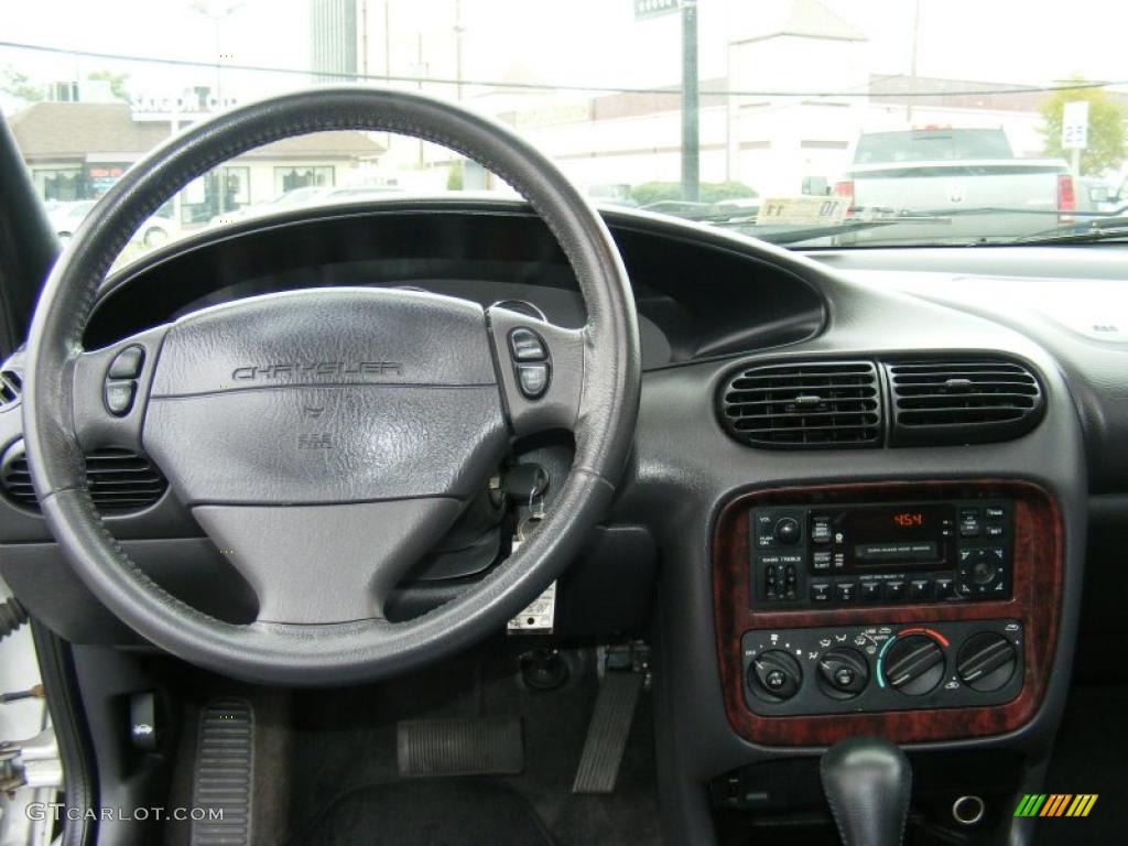 2000 Chrysler Cirrus LXi Agate Black Dashboard Photo #38784921