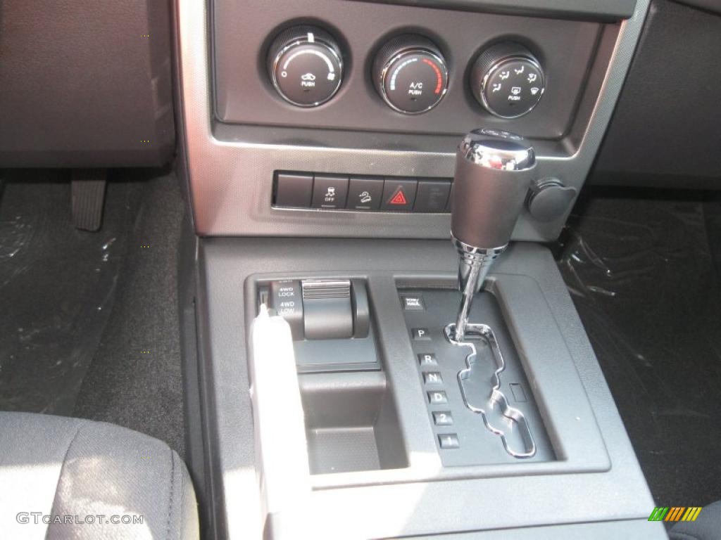 2011 Jeep Liberty Sport 4x4 4 Speed Automatic Transmission Photo #38788518