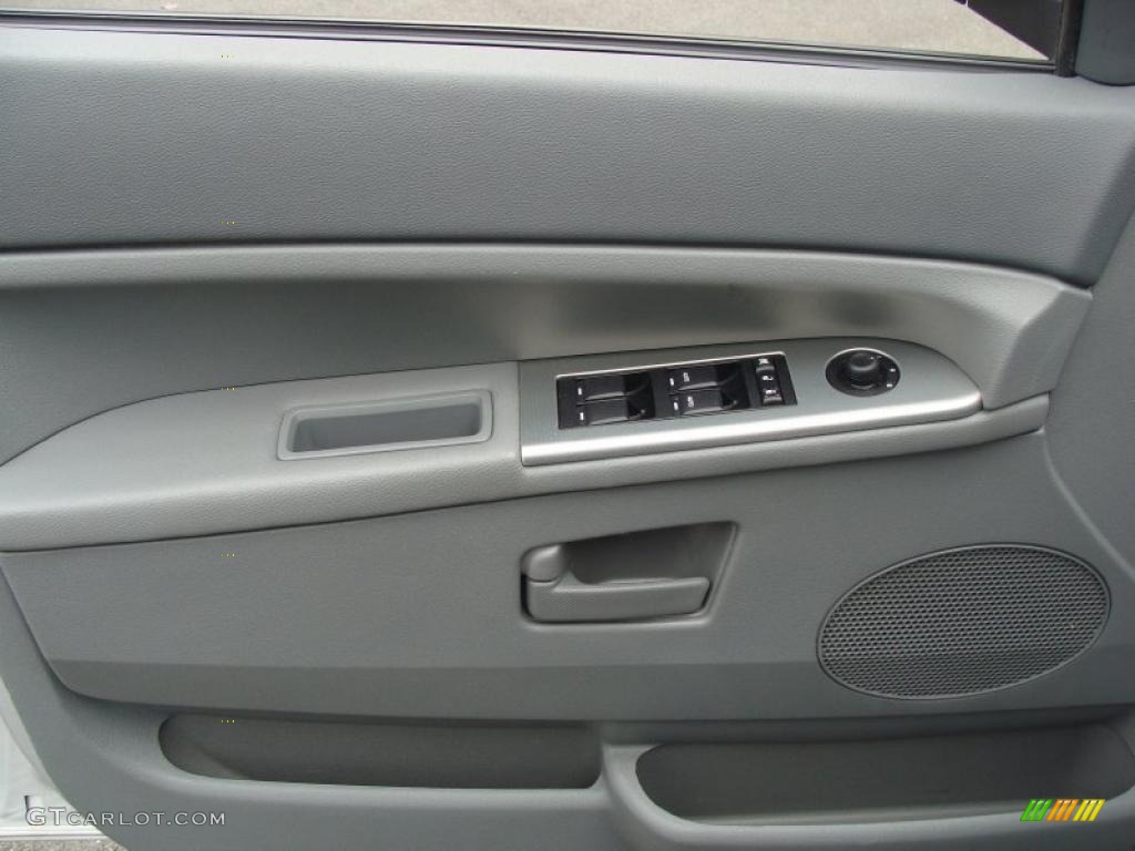 2007 Jeep Grand Cherokee Laredo 4x4 Medium Slate Gray Door Panel Photo #38788710