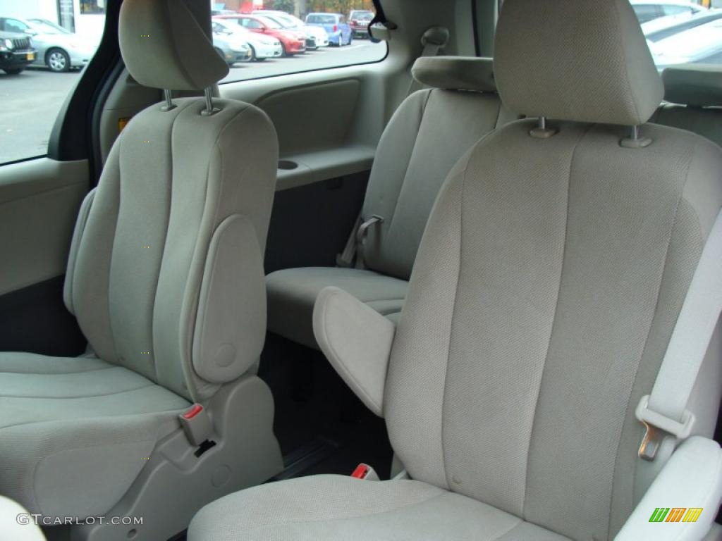 Bisque Interior 2011 Toyota Sienna V6 Photo #38789570