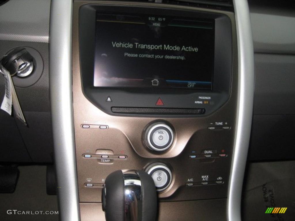 2011 Ford Edge SEL AWD Controls Photo #38790402