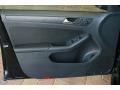Black - Jetta SE Sedan Photo No. 12