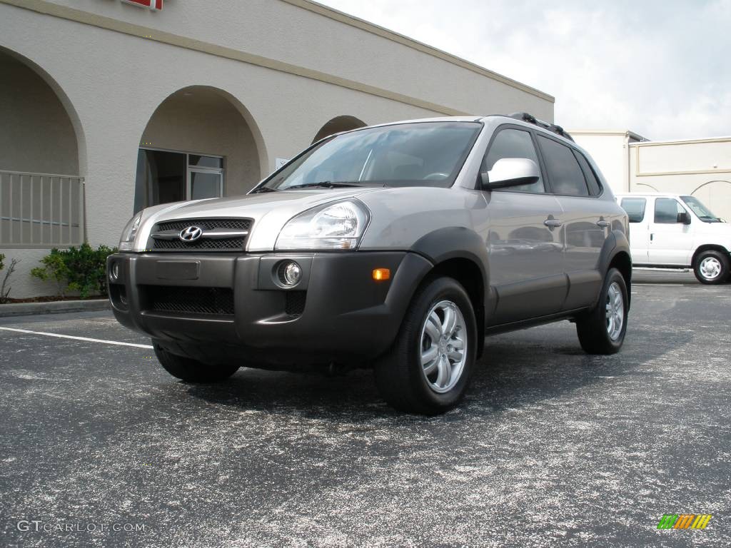 2006 Tucson GLS V6 - Sahara Silver / Gray photo #2