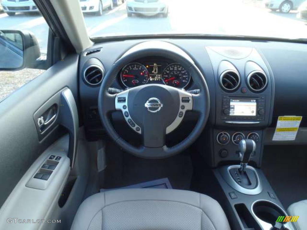2011 Rogue SV - Platinum Graphite / Gray photo #6