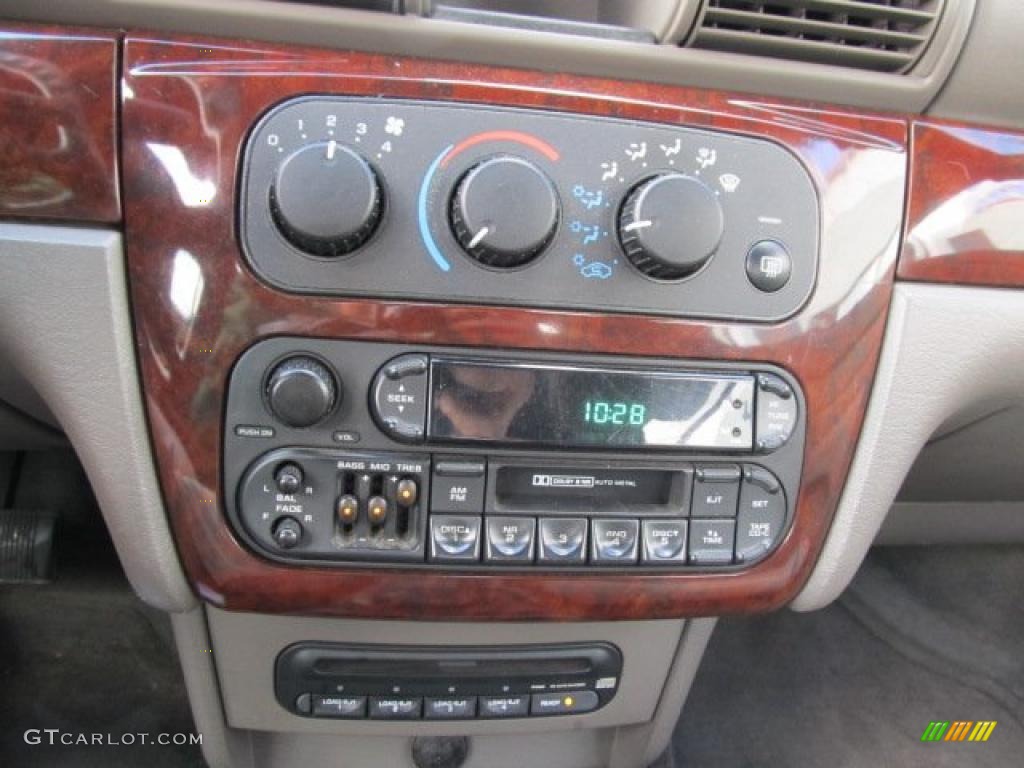 2001 Chrysler Sebring LX Convertible Controls Photo #38798475