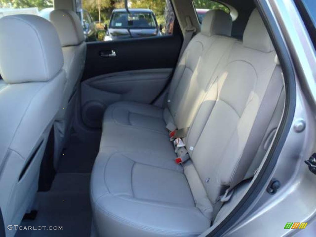 2011 Rogue SV - Platinum Graphite / Gray photo #12