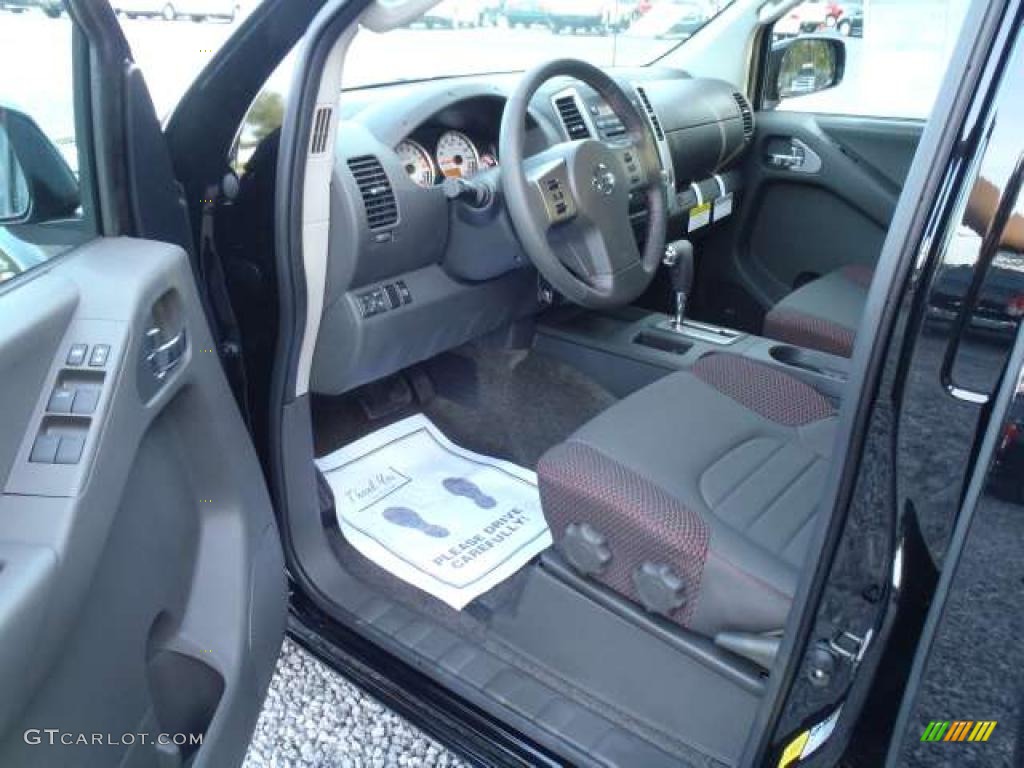 Pro 4X Graphite/Red Interior 2011 Nissan Frontier Pro-4X Crew Cab Photo #38799019
