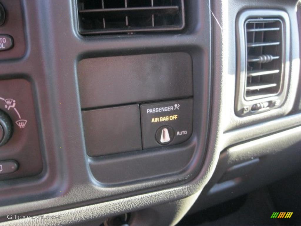 2004 Silverado 1500 Z71 Extended Cab 4x4 - Victory Red / Medium Gray photo #27
