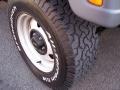 2004 Jeep Wrangler SE 4x4 Wheel and Tire Photo