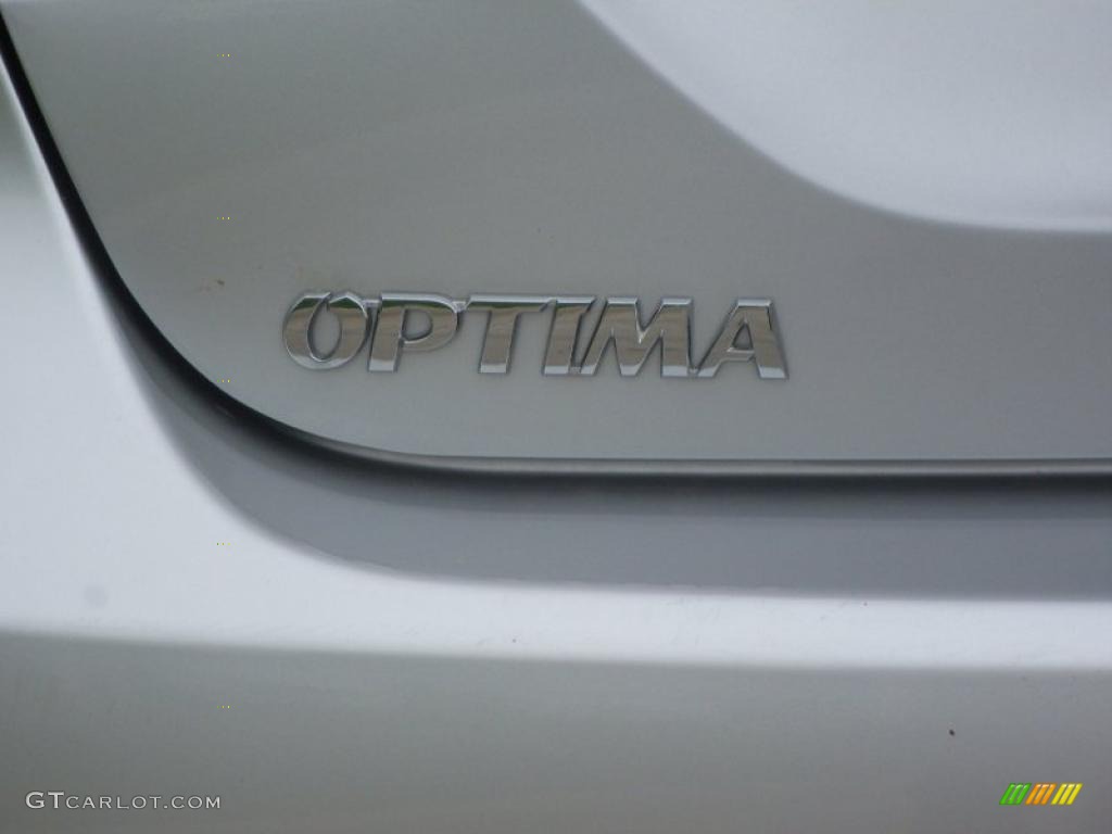 2010 Optima LX - Bright Silver / Gray photo #7