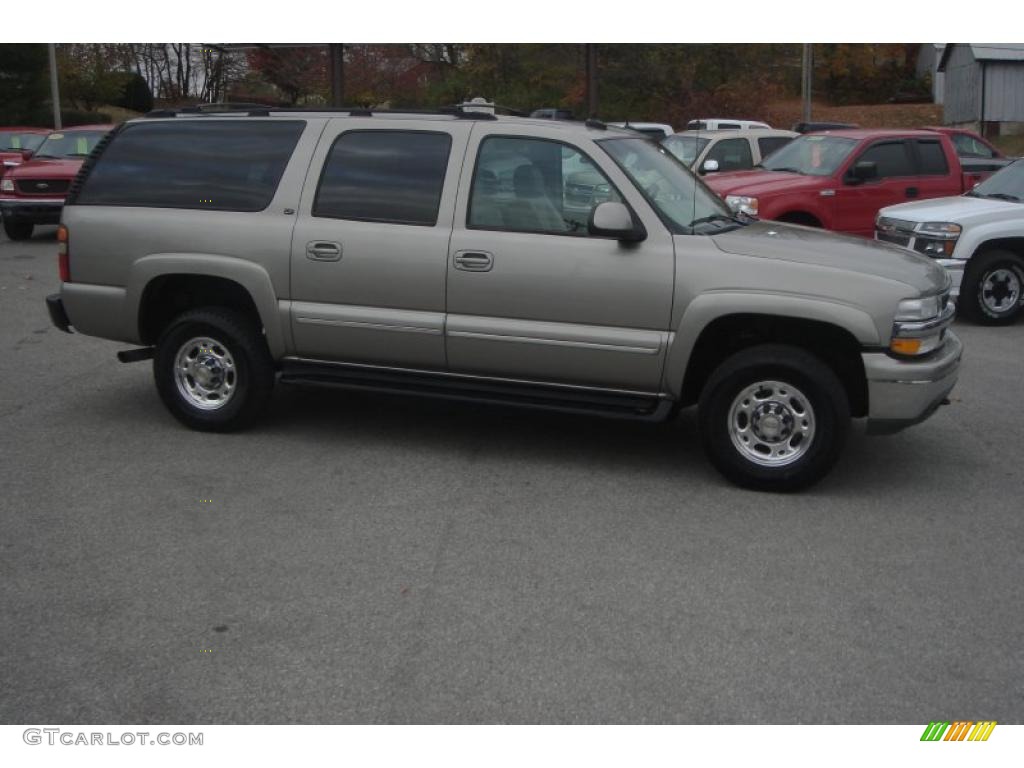 2003 Suburban 1500 LT 4x4 - Light Pewter Metallic / Tan/Neutral photo #2