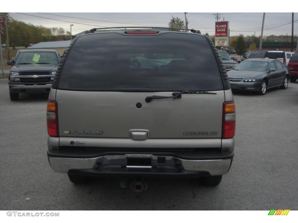 2003 Suburban 1500 LT 4x4 - Light Pewter Metallic / Tan/Neutral photo #4