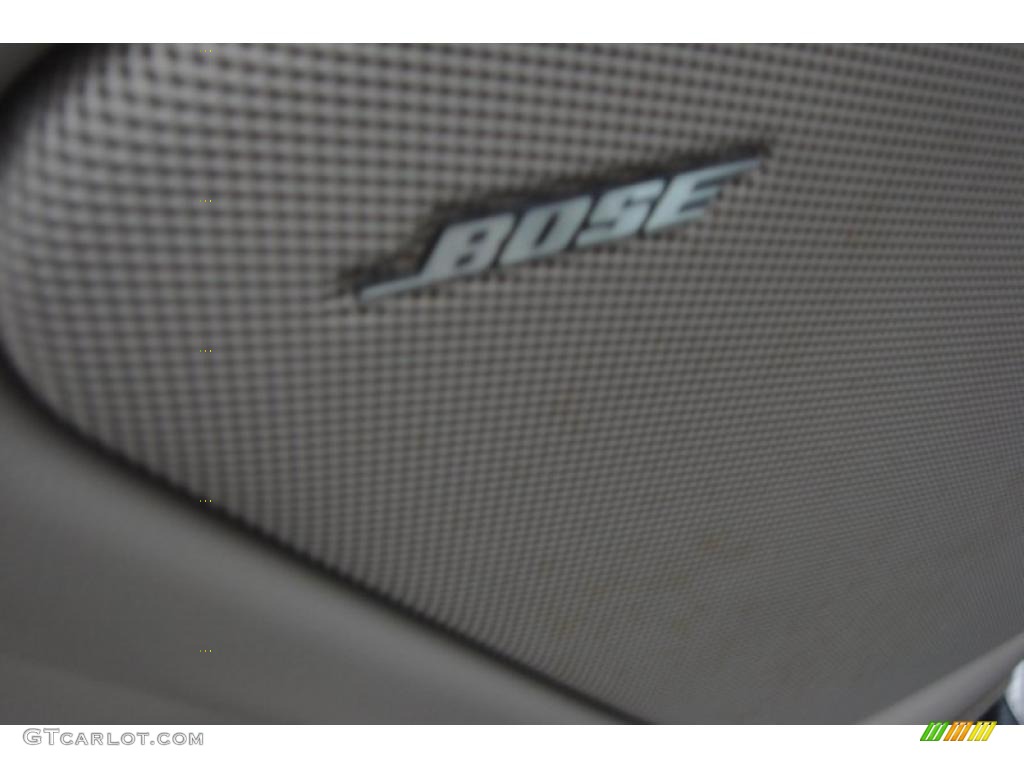 2003 Suburban 1500 LT 4x4 - Light Pewter Metallic / Tan/Neutral photo #23