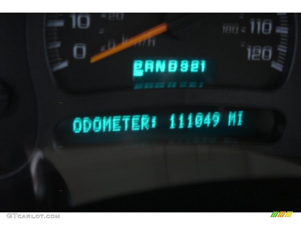 2003 Suburban 1500 LT 4x4 - Light Pewter Metallic / Tan/Neutral photo #29