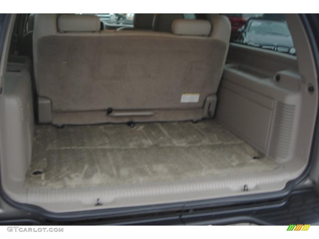 2003 Suburban 1500 LT 4x4 - Light Pewter Metallic / Tan/Neutral photo #39
