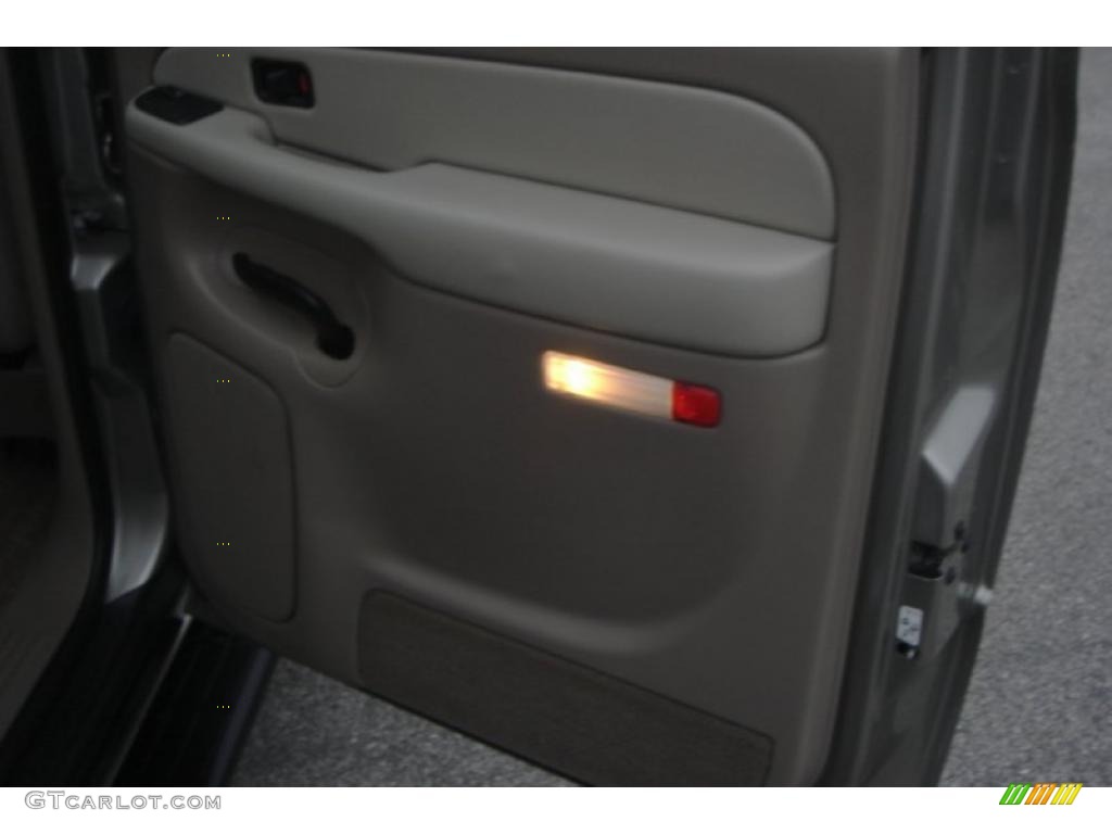 2003 Suburban 1500 LT 4x4 - Light Pewter Metallic / Tan/Neutral photo #44