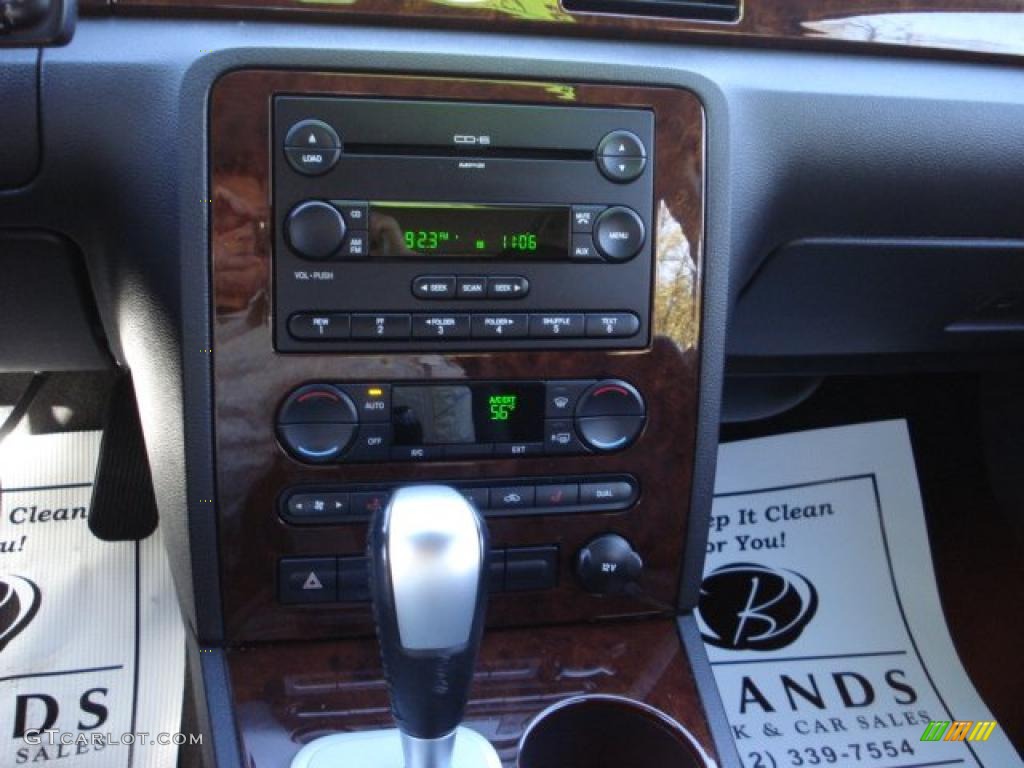 2007 Ford Five Hundred Limited Controls Photo #38804380