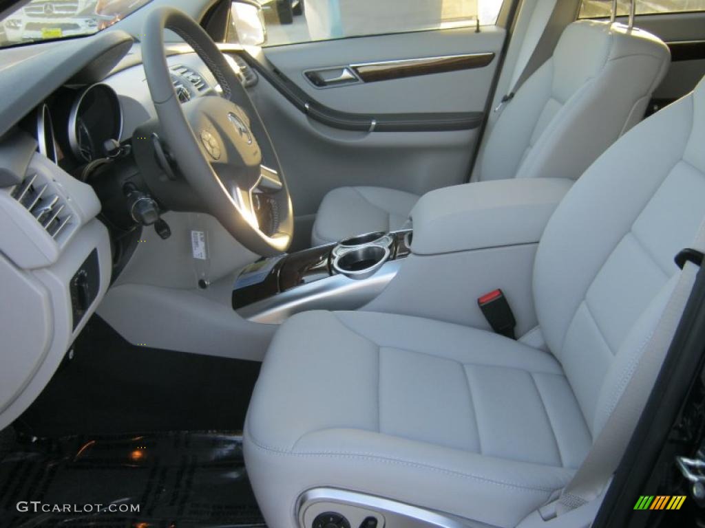 Ash Interior 2011 Mercedes-Benz R 350 BlueTEC 4Matic Photo #38805456