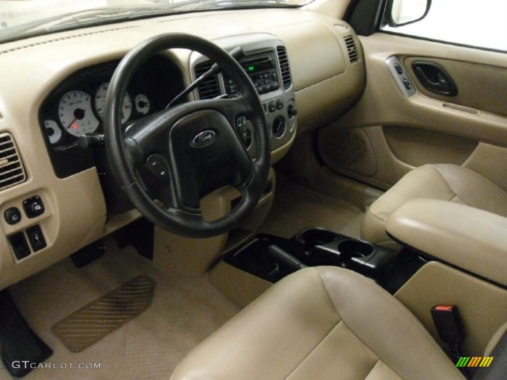Medium/Dark Pebble Interior 2004 Ford Escape XLT V6 Photo #38806304