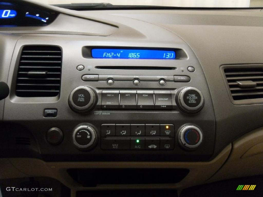 2007 Honda Civic LX Sedan Controls Photo #38806484