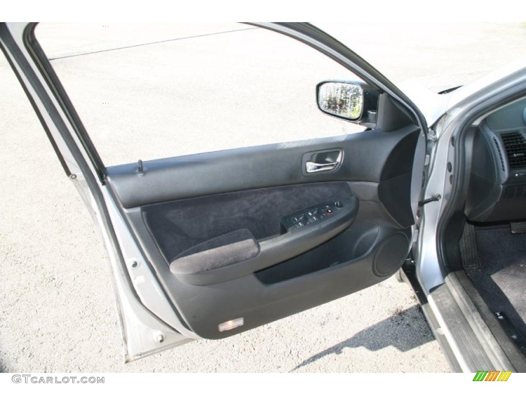 2003 Honda Accord LX Sedan Gray Door Panel Photo #38806792