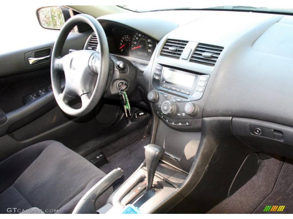 2003 Honda Accord LX Sedan Gray Dashboard Photo #38806875