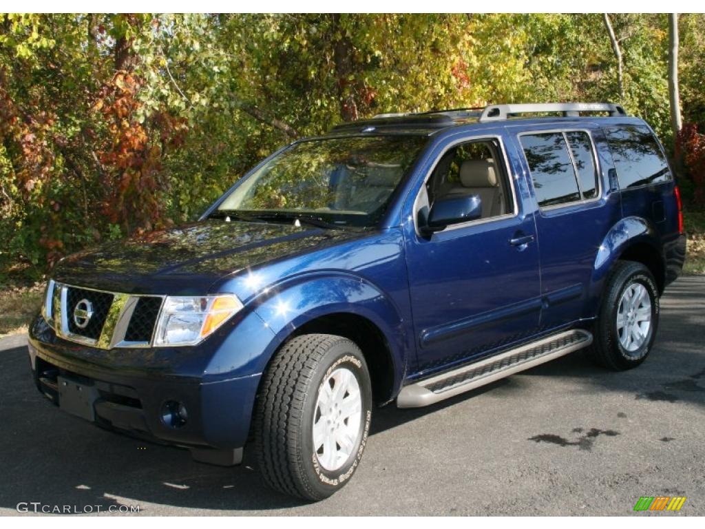 2007 Pathfinder LE 4x4 - Majestic Blue Metallic / Desert photo #1