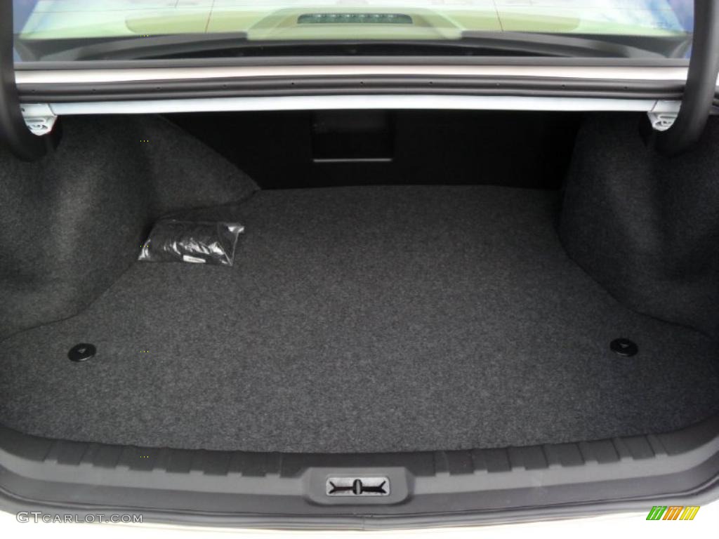 2011 Buick Lucerne CXL Trunk Photo #38809148