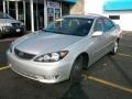 2006 Lunar Mist Metallic Toyota Camry SE  photo #1