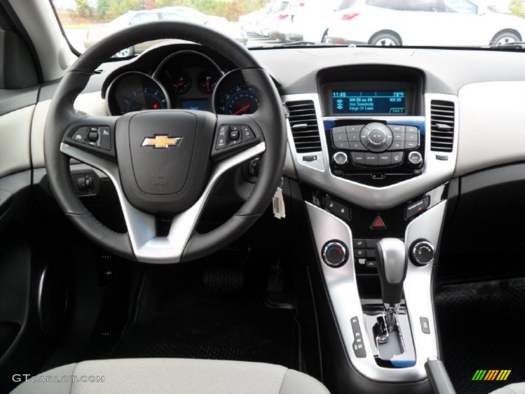 2011 Chevrolet Cruze LT Medium Titanium Dashboard Photo #38810324